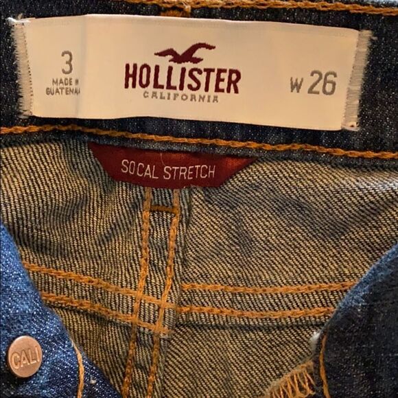 Hollister Lt. Distressed Skinny Jeans - Picture 4 of 4